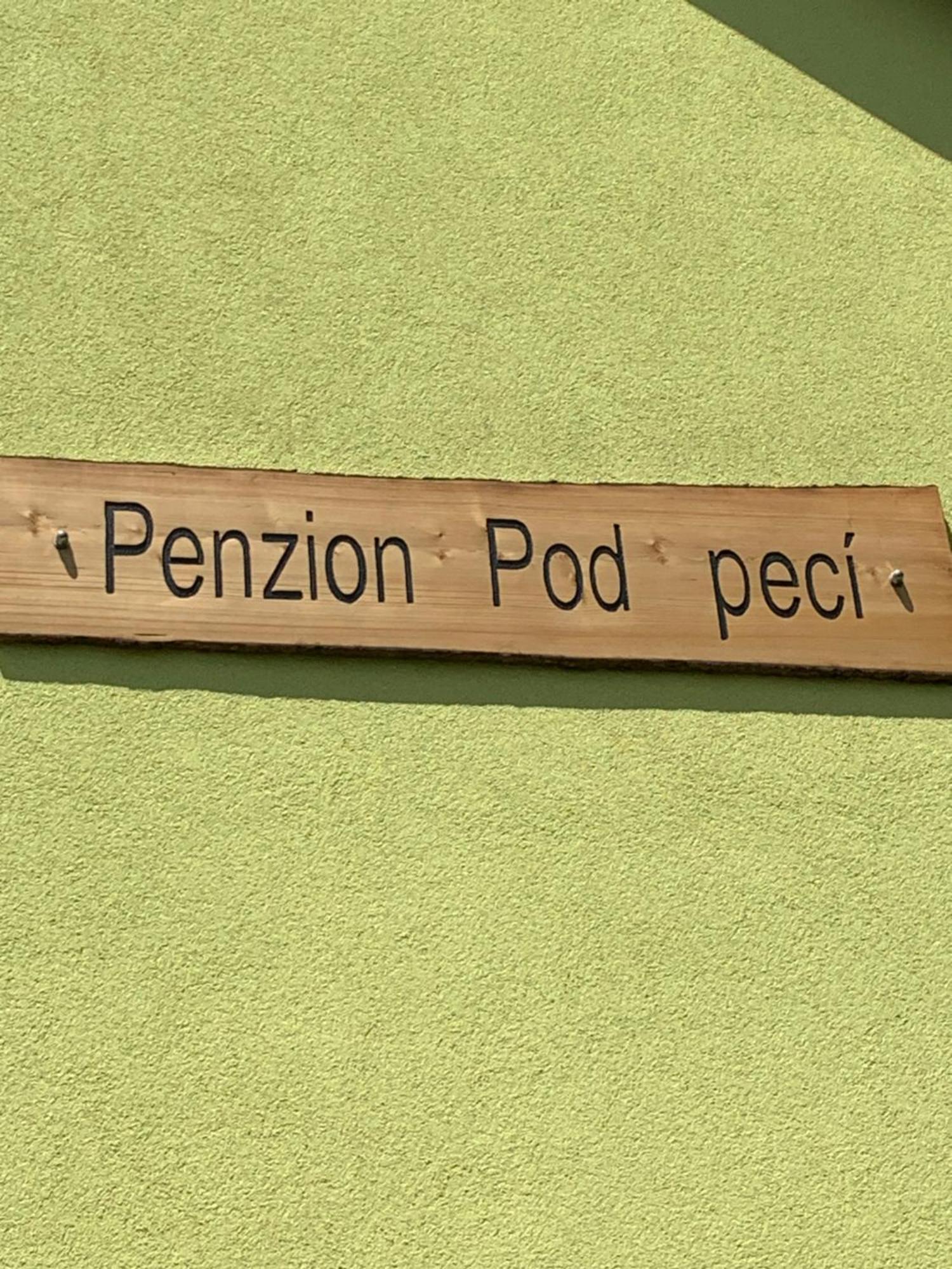 Penzion Pod Peci Lenora ภายนอก รูปภาพ